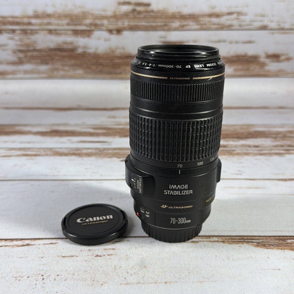 Canon EF 70-300mm f/4-5.6 IS USM Telephoto Zoom Lens For Parts/Repair